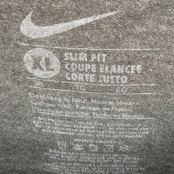 3/$20 Penn State Nike Dark Gray Logo women's Tee Size XL - Picture 2 of 5